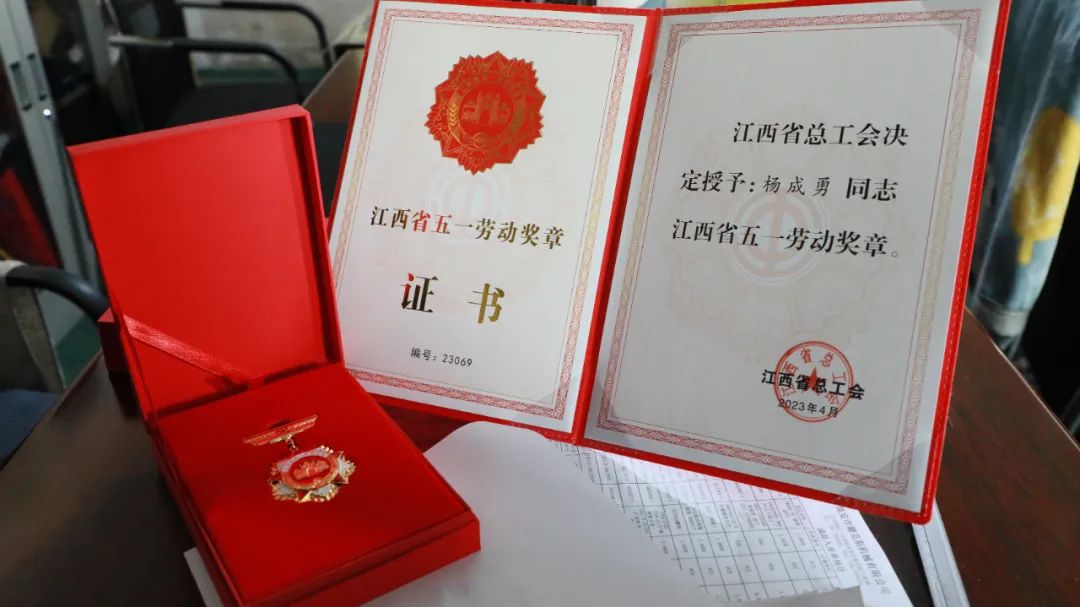 1683681455188997.jpg 640 (1).jpg